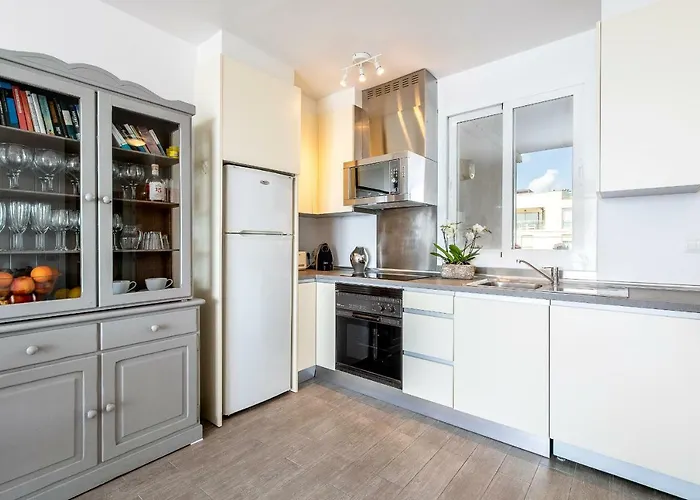 Sivella By Homevillas360 Apartment *